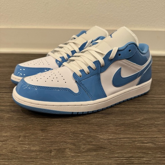 Nike Air Jordan 1 Low SE sz 11 - Picture 2 of 5